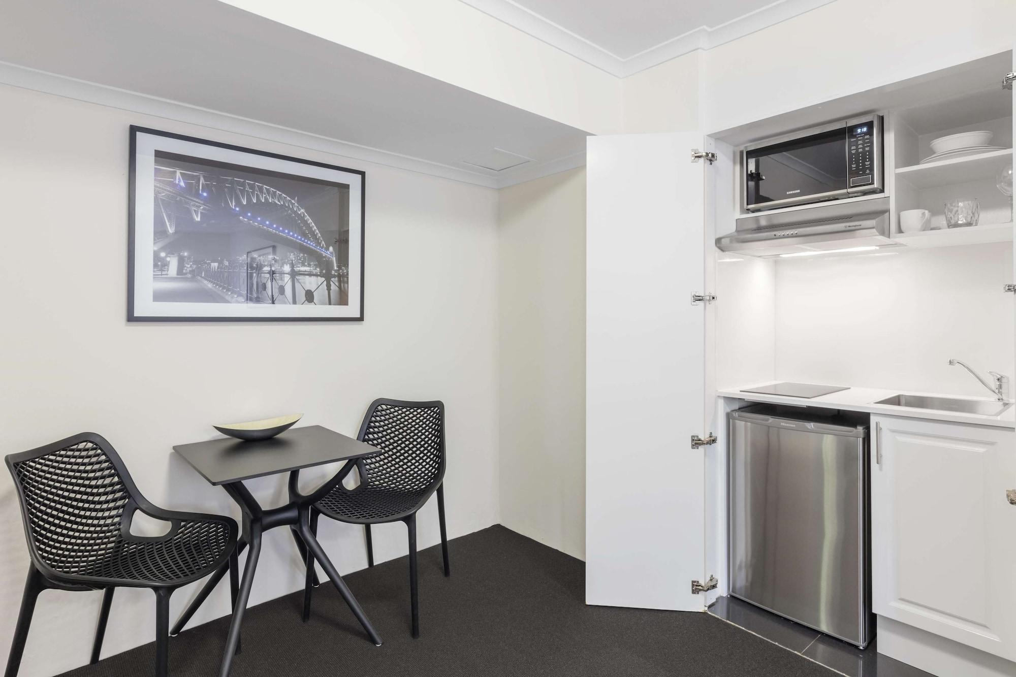 Oaks Sydney Castlereagh Suites Exteriör bild