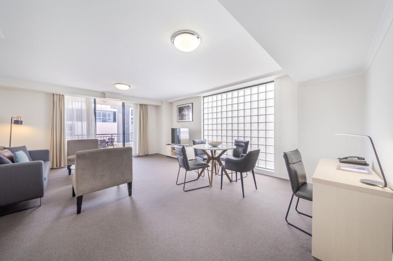 Oaks Sydney Castlereagh Suites Exteriör bild