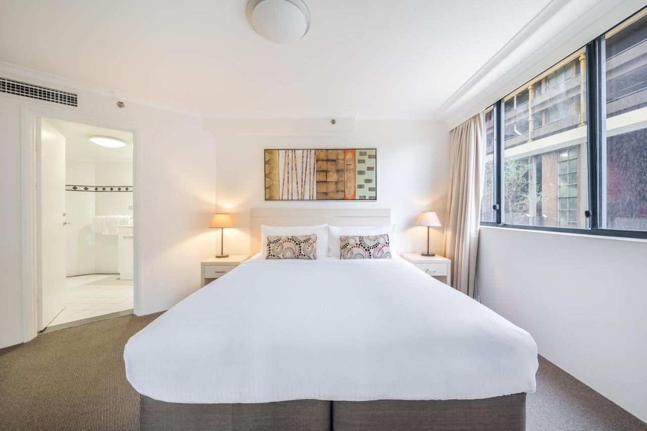 Oaks Sydney Castlereagh Suites Exteriör bild