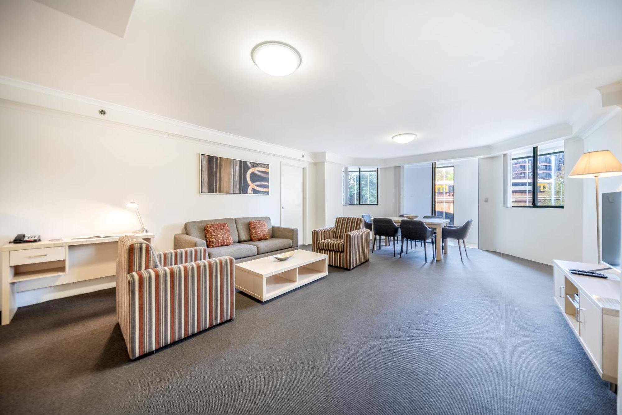 Oaks Sydney Castlereagh Suites Exteriör bild