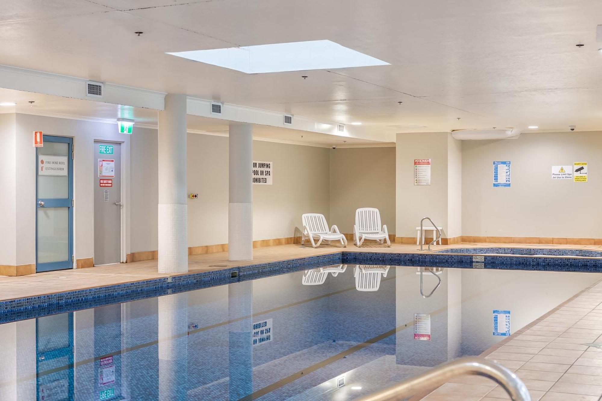 Oaks Sydney Castlereagh Suites Exteriör bild
