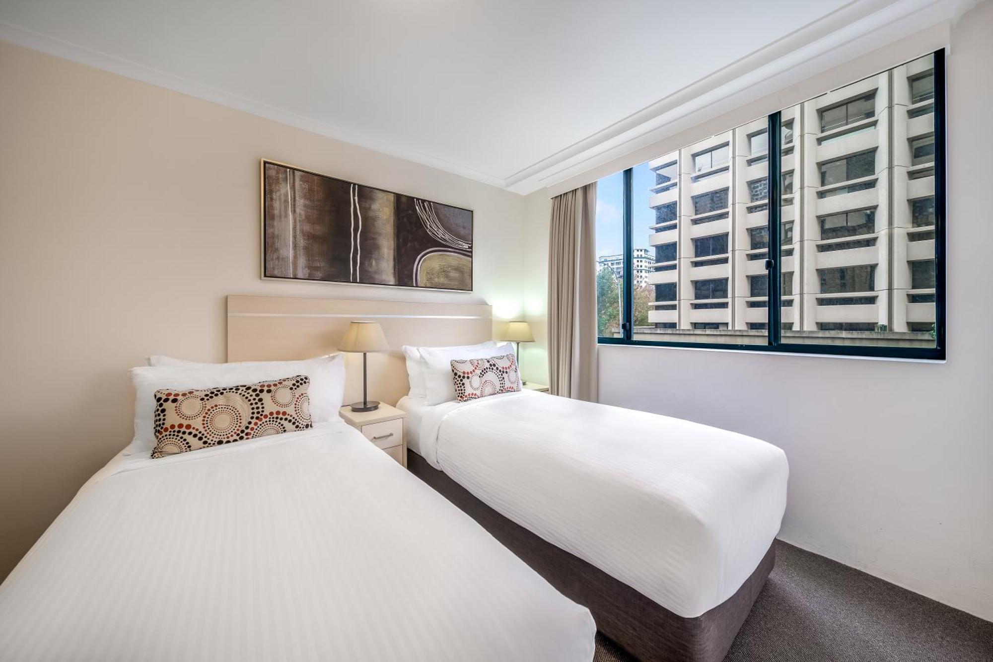 Oaks Sydney Castlereagh Suites Exteriör bild