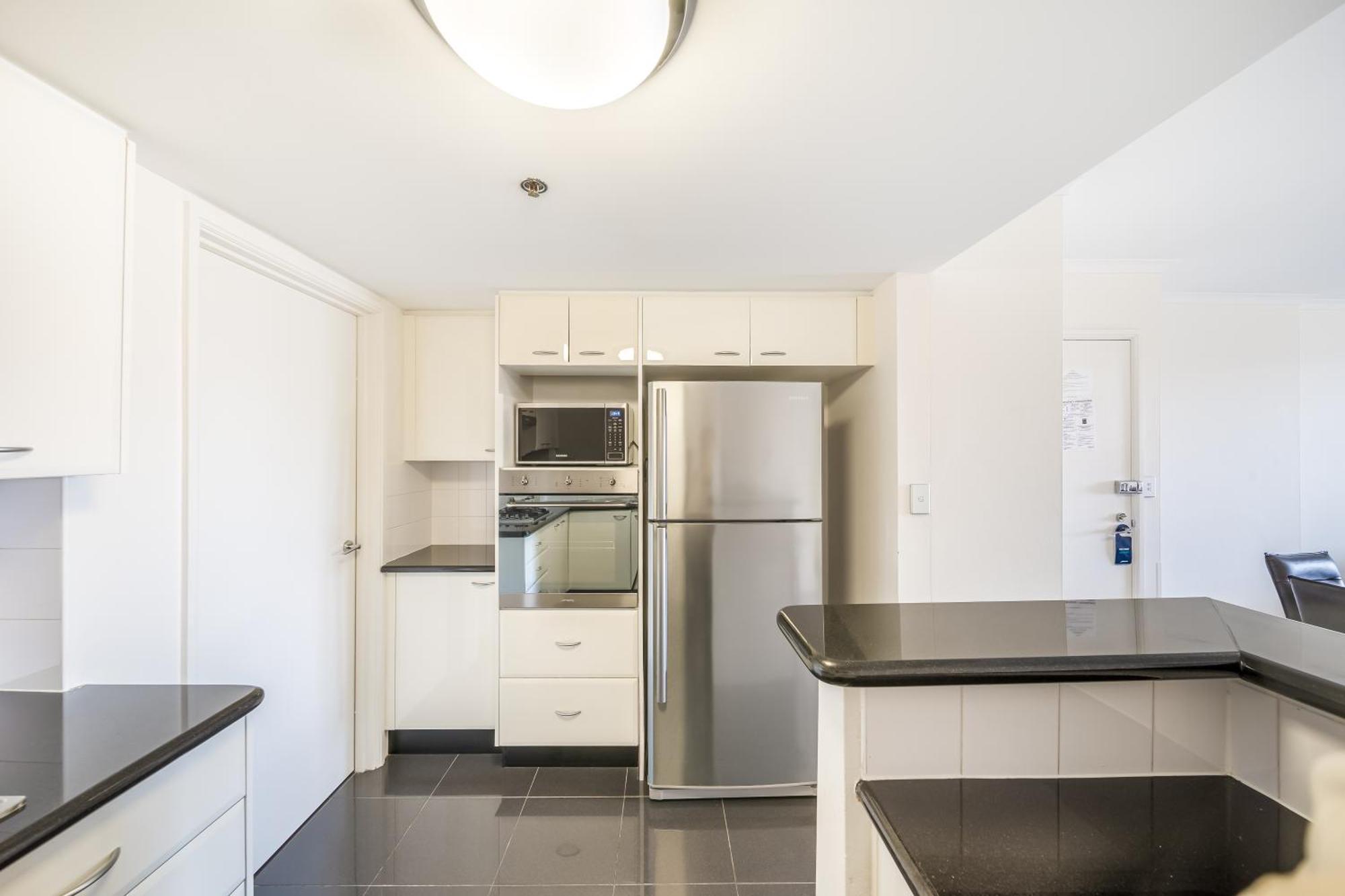 Oaks Sydney Castlereagh Suites Exteriör bild