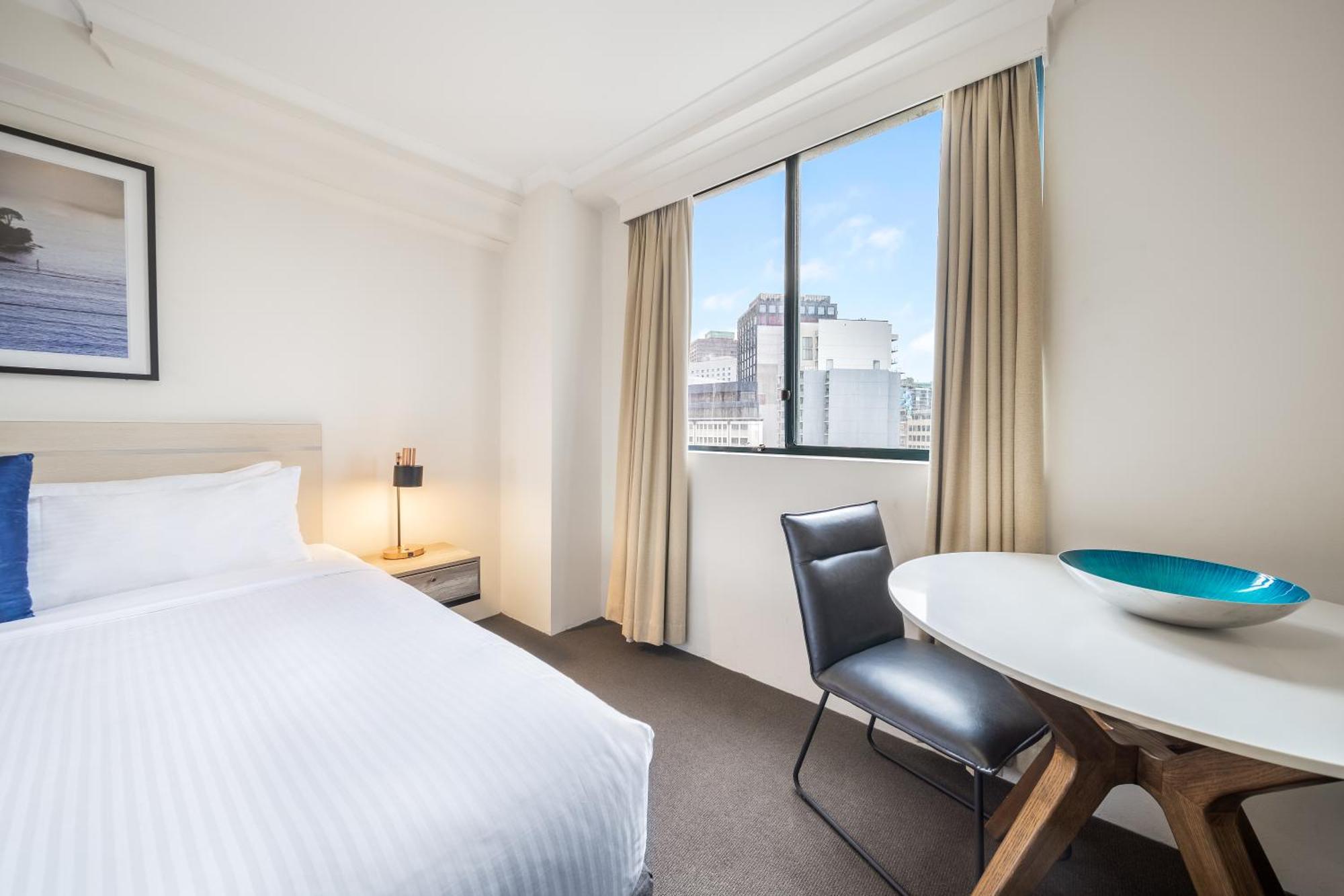 Oaks Sydney Castlereagh Suites Exteriör bild