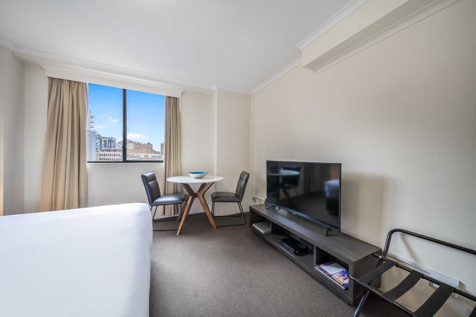 Oaks Sydney Castlereagh Suites Exteriör bild