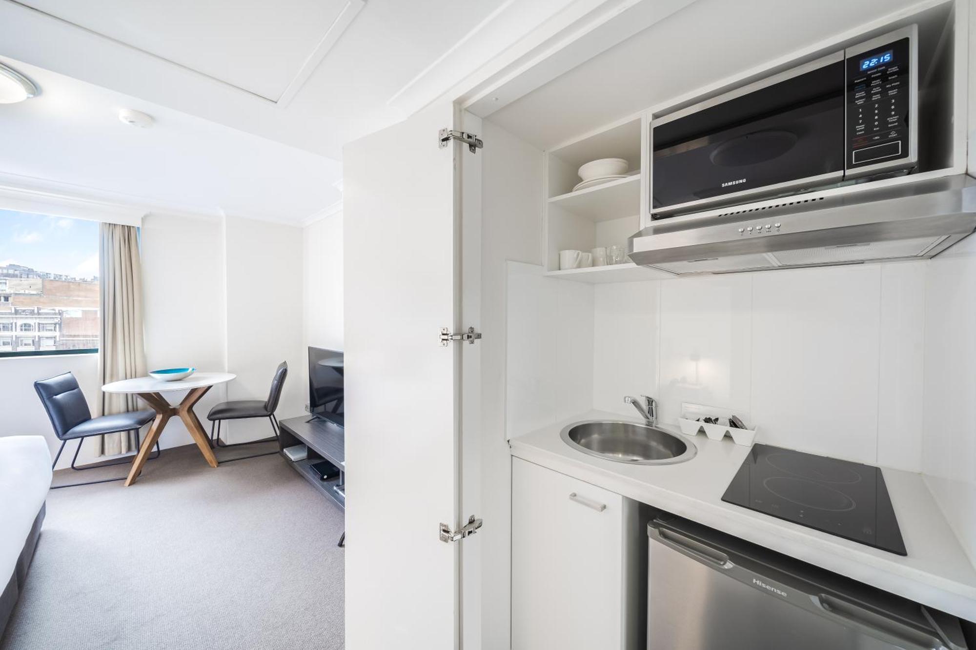 Oaks Sydney Castlereagh Suites Exteriör bild