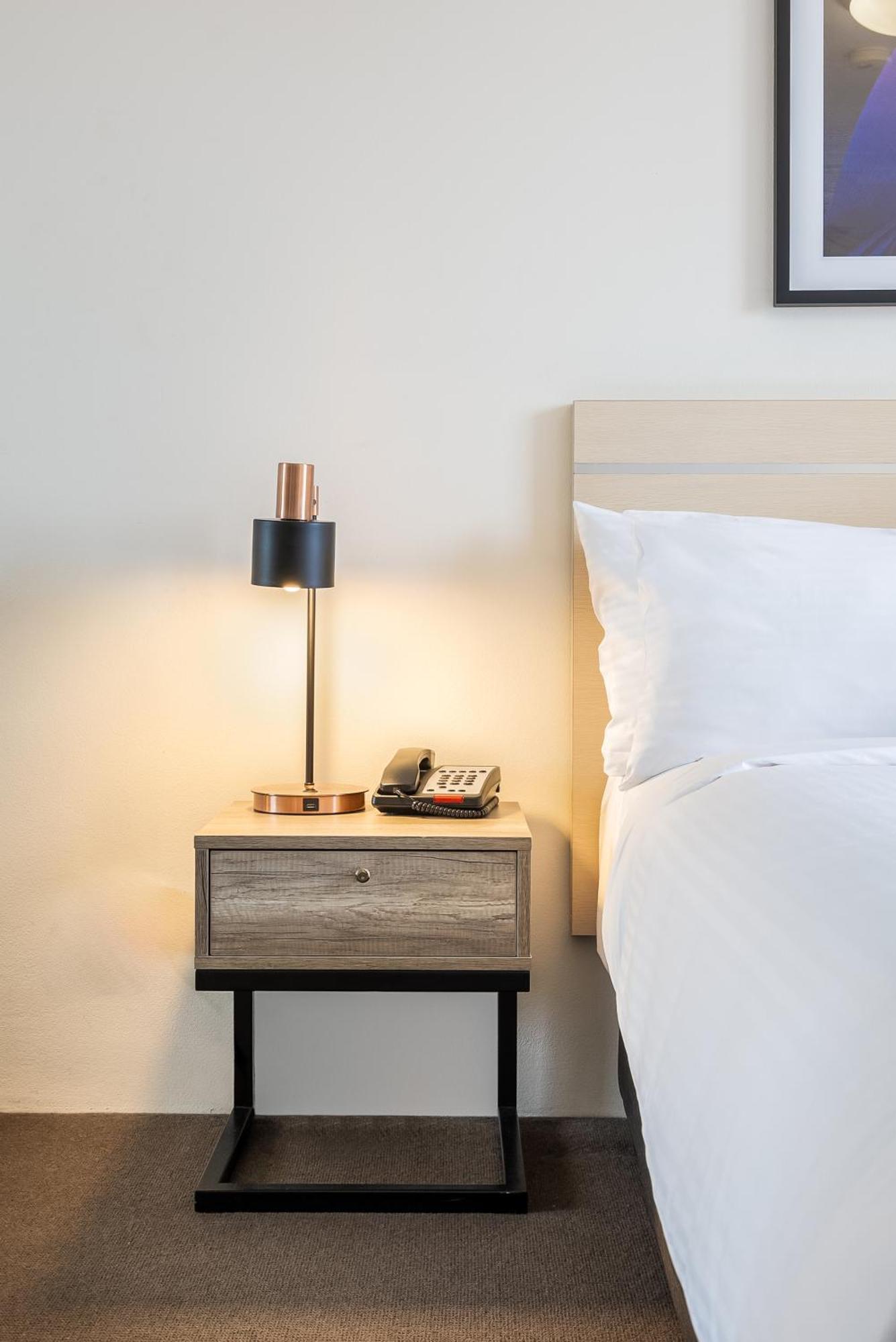 Oaks Sydney Castlereagh Suites Exteriör bild