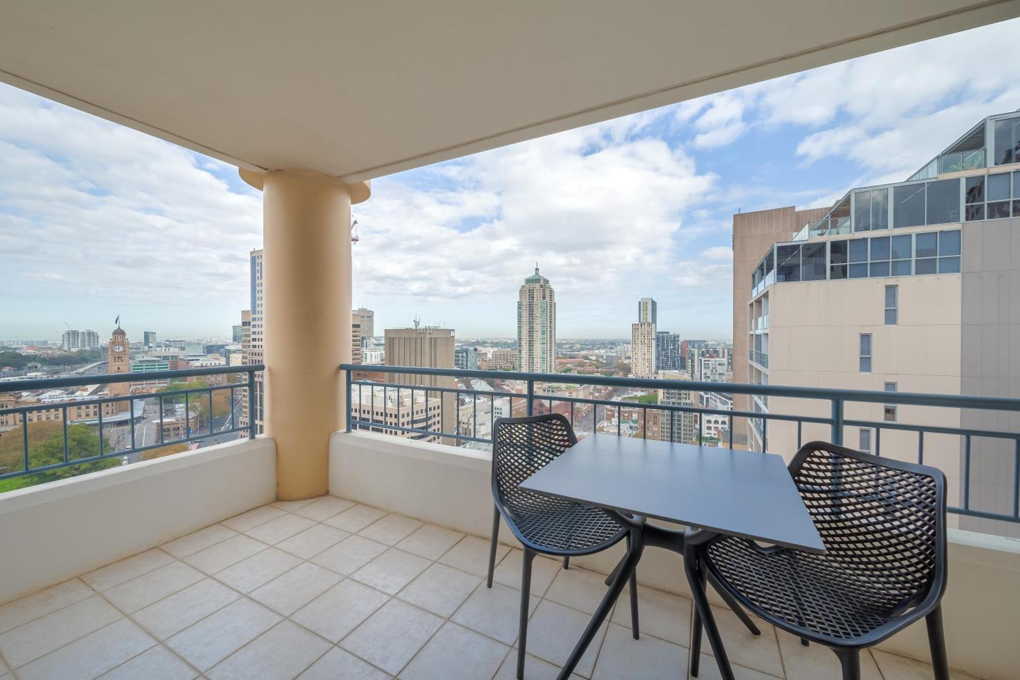 Oaks Sydney Castlereagh Suites Exteriör bild